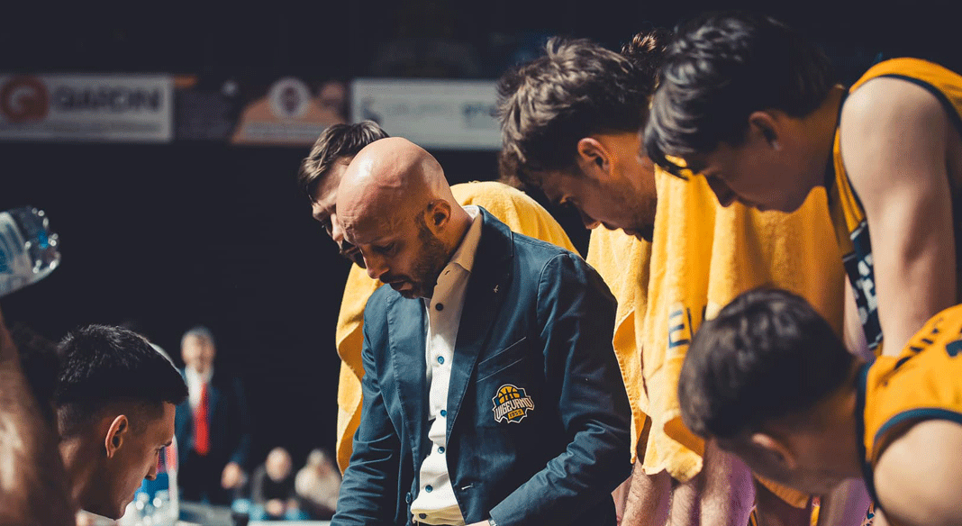 Le ultimissime dai campi dei tre recuperi di oggi in campionato Le ultimissime dai campi dei tre recuperi di oggi in campionato