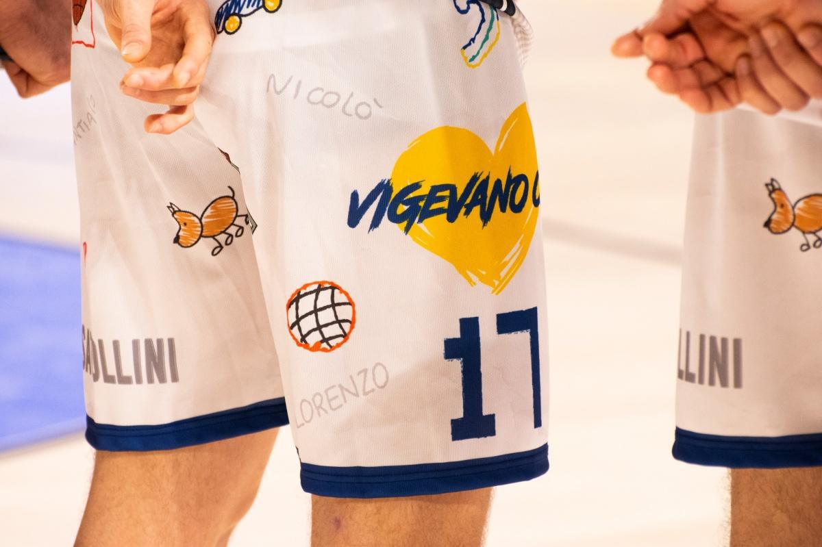 Conclusa l'asta di "Nuova Pallacanestro Vigevano 1955 per Soleterre", vince la solidarietà! Conclusa l'asta di "Nuova Pallacanestro Vigevano 1955 per Soleterre", vince la solidarietà!