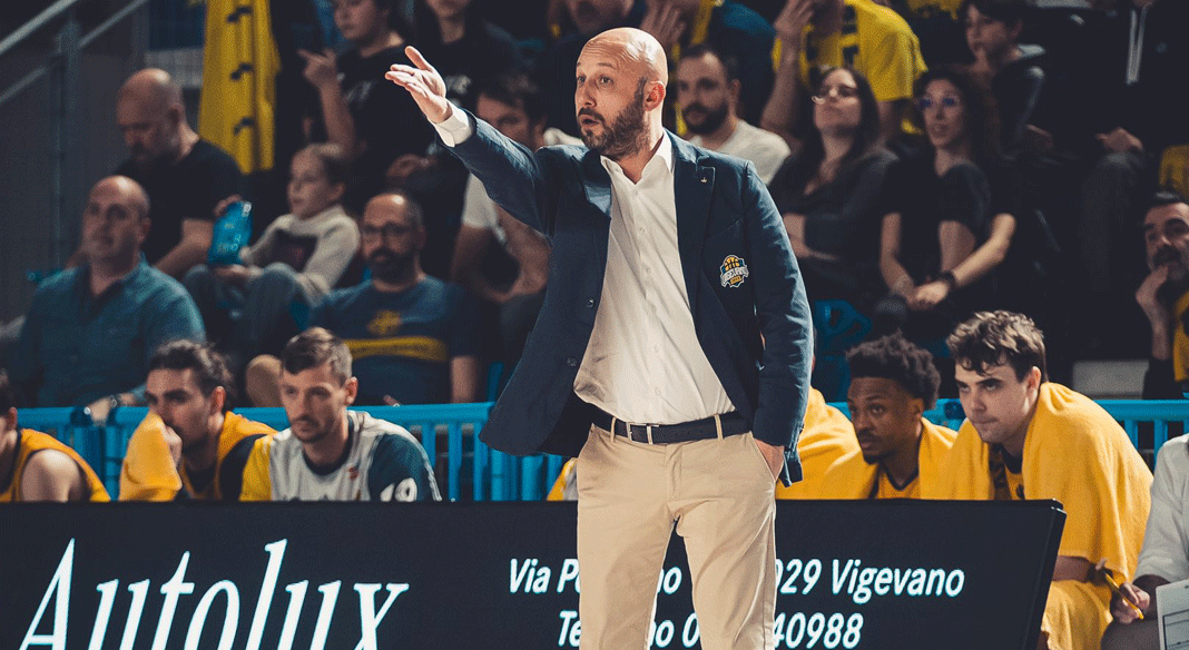 A Brindisi per la 36sima di campionato. Pansa: "L'obiettivo è accrescere la nostra consapevolezza" A Brindisi per la 36sima di campionato. Pansa: "L'obiettivo è accrescere la nostra consapevolezza"