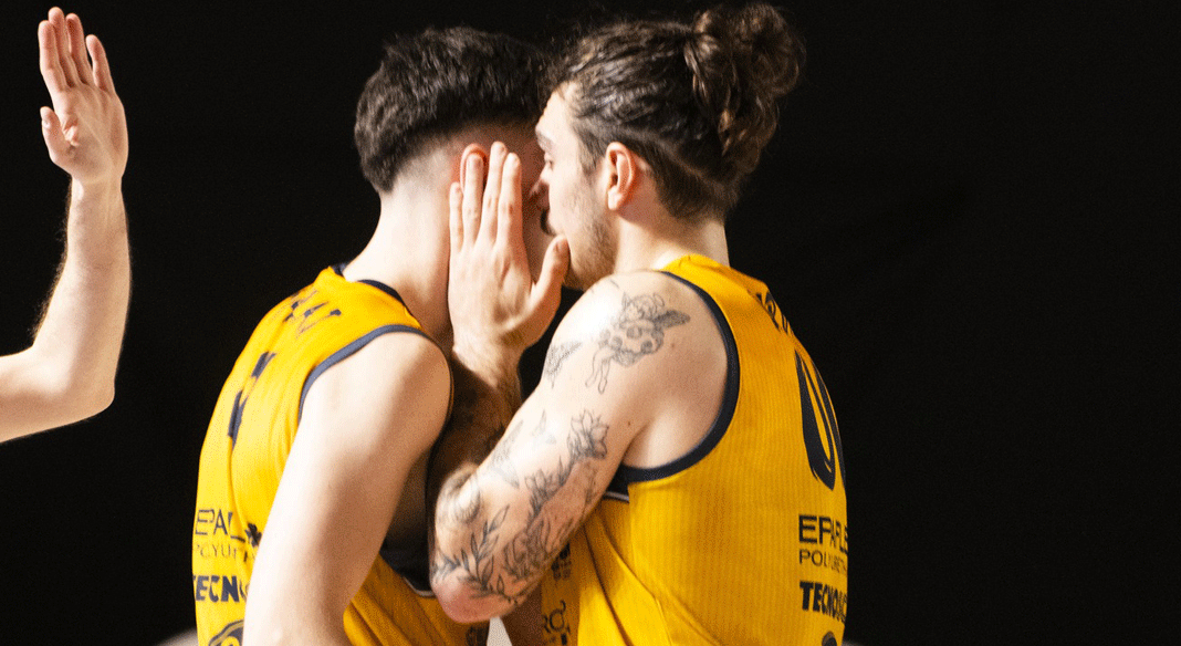 Tutte le ipotesi di classifica in caso di parità per la zona playout dopo la 38a giornata Tutte le ipotesi di classifica in caso di parità per la zona playout dopo la 38a giornata