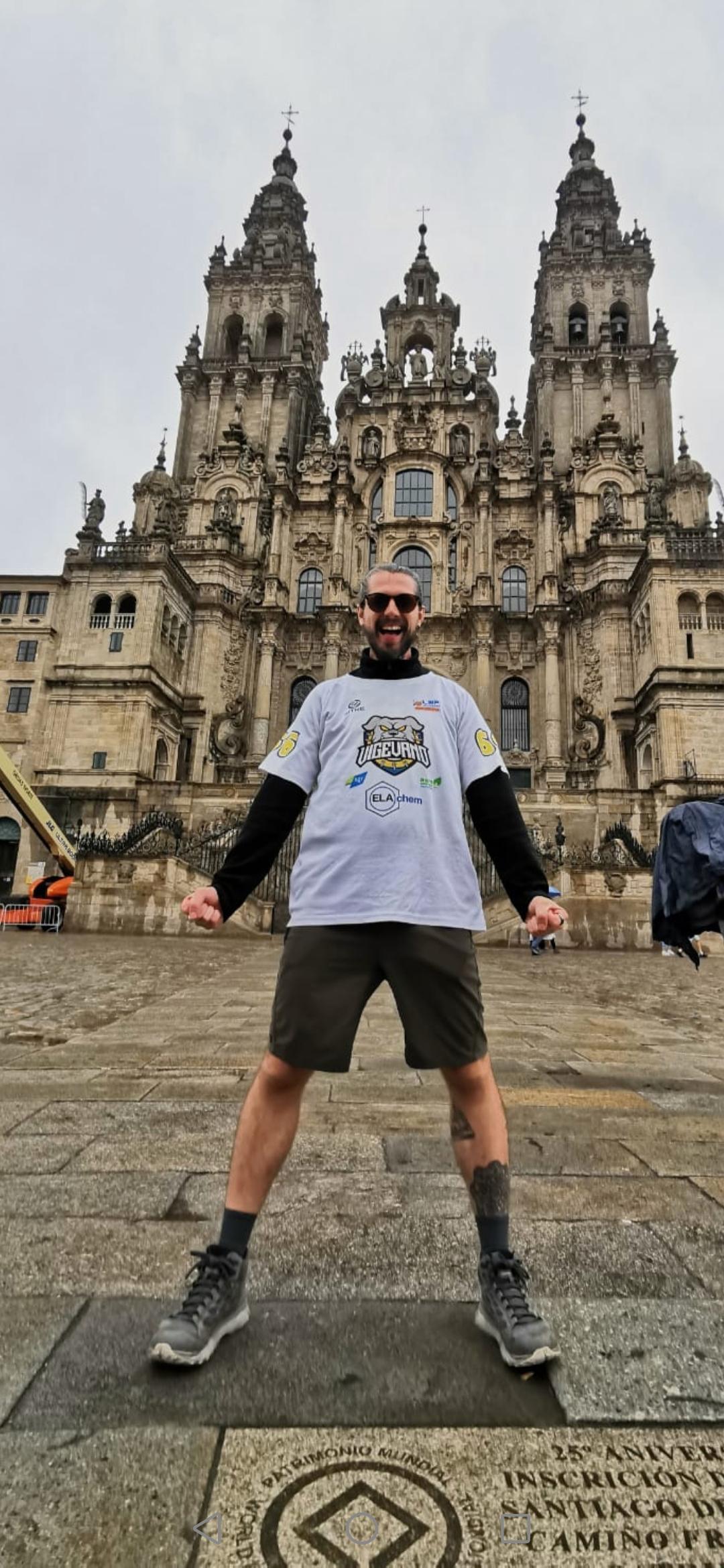 Estate, tempo di vacanze! Inviateci foto, video e messaggi con i colori gialloblu! Estate, tempo di vacanze! Inviateci foto, video e messaggi con i colori gialloblu!