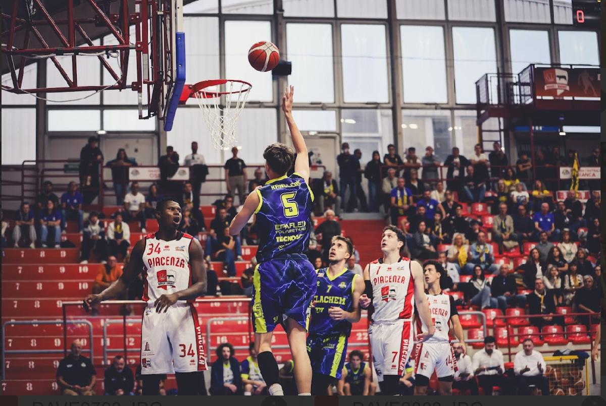 Basta un tempo a Vigevano per vincere a Piacenza 79-88 Basta un tempo a Vigevano per vincere a Piacenza 79-88