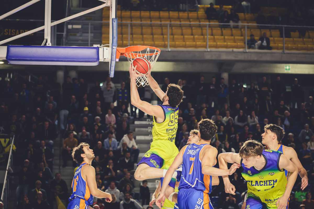 Risultati e classifica dopo la 7a giornata. Legnano e Treviglio sempre in fuga Risultati e classifica dopo la 7a giornata. Legnano e Treviglio sempre in fuga