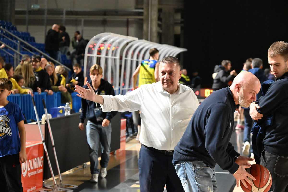 Salieri: "Abbiamo pagato lo sforzo delle ultime partite, la pausa ci aiuterà" Salieri: "Abbiamo pagato lo sforzo delle ultime partite, la pausa ci aiuterà"