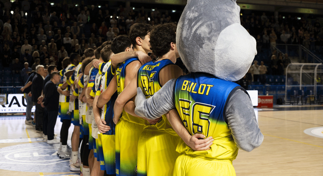 Vigevano 1955 al completo contro Monferrato dopo cinque partite. Salieri: "Controllo del ritmo e concentrazione alta" Vigevano 1955 al completo contro Monferrato dopo cinque partite. Salieri: "Controllo del ritmo e concentrazione alta"
