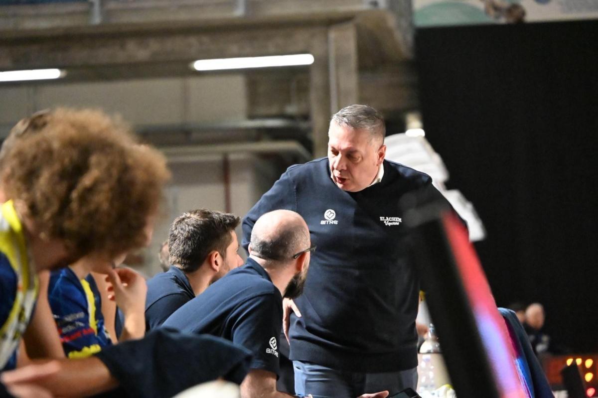 Salieri: "Buona vittoria, ma poco ritmo e difficoltà nell'innescare la squadra" Salieri: "Buona vittoria, ma poco ritmo e difficoltà nell'innescare la squadra"