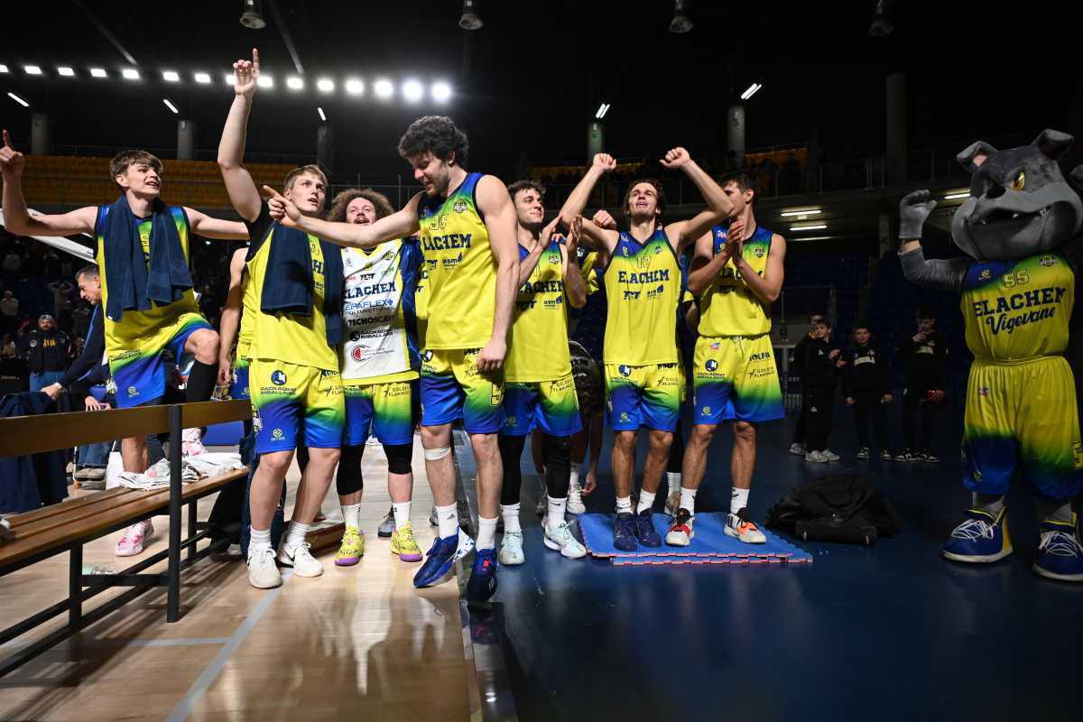 Verso Capo d'Orlando, Salieri: "Avversari galvanizzati e dal grande potenziale offensivo" Verso Capo d'Orlando, Salieri: "Avversari galvanizzati e dal grande potenziale offensivo"