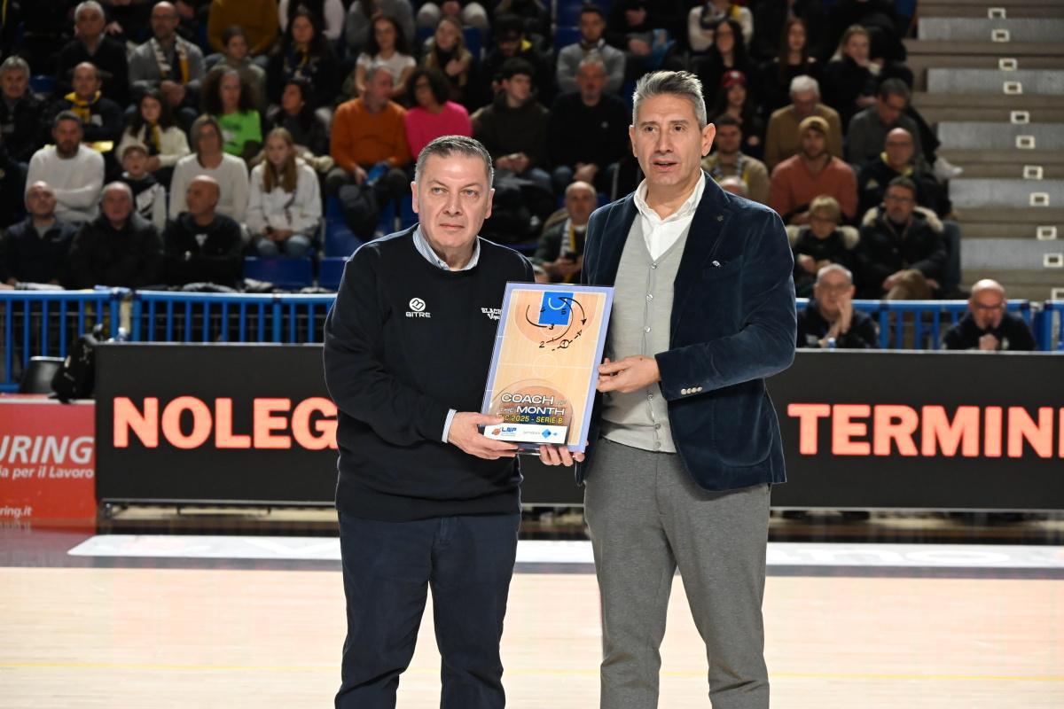 Salieri premiato da LNP come coach di dicembre: "Ringrazio la nostra tifoseria che ha pochi rivali in Italia"