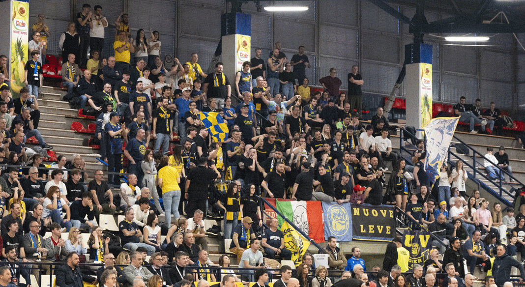 LIvorno supera in volata Montecatini e vince la Coppa Italia. Vigevano riparte mercoledì LIvorno supera in volata Montecatini e vince la Coppa Italia. Vigevano riparte mercoledì