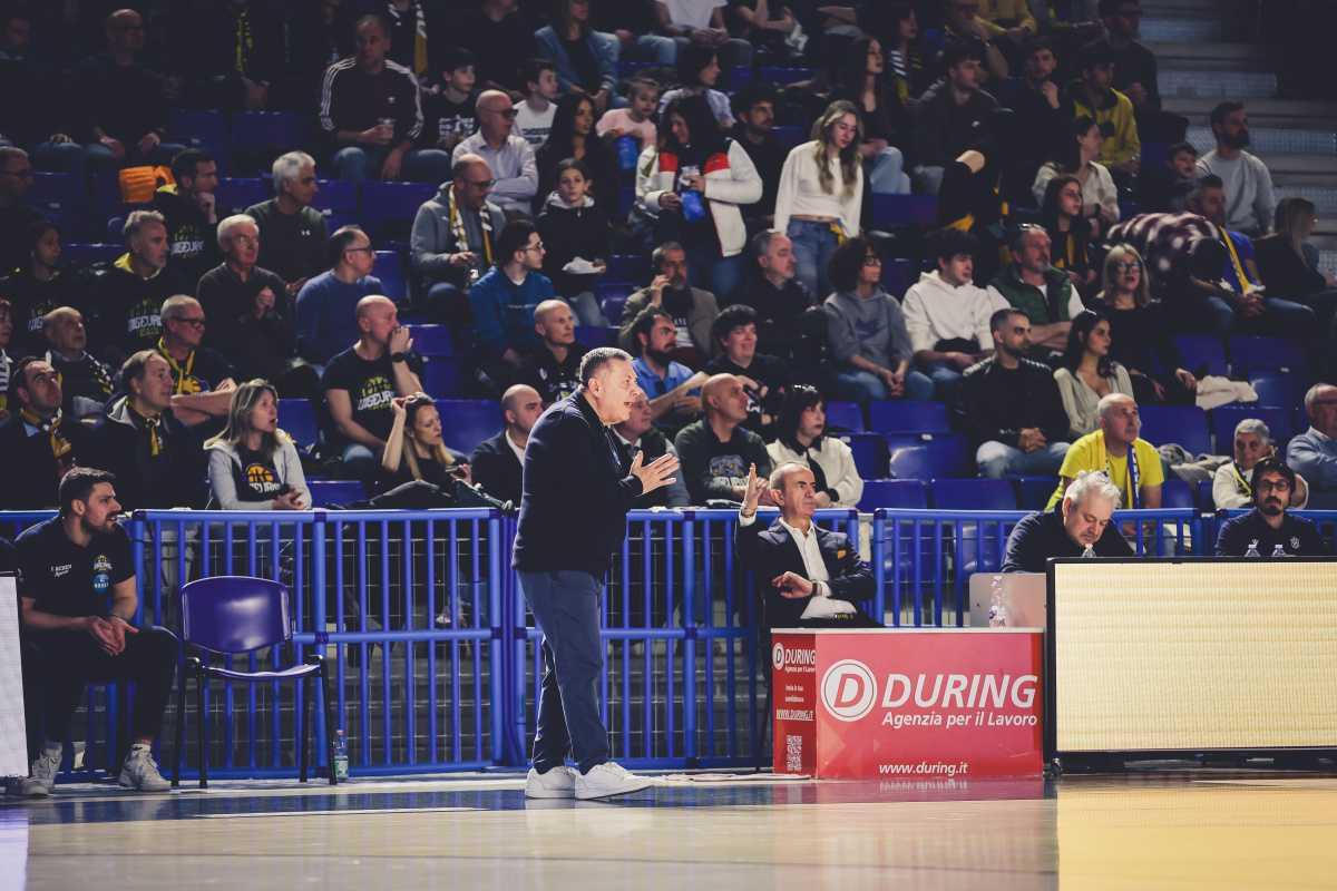 Salieri: "Fatta la differenza nei due periodi centrali, abbiamo vinto una partita non facile" Salieri: "Fatta la differenza nei due periodi centrali, abbiamo vinto una partita non facile"