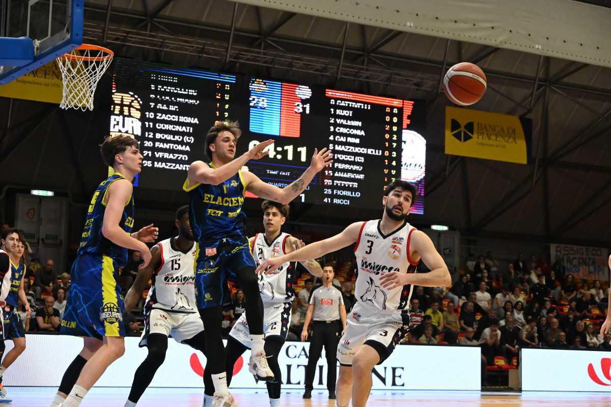 Corgnati segna allo scadere, Vigevano sbanca Piacenza 78-75 Corgnati segna allo scadere, Vigevano sbanca Piacenza 78-75