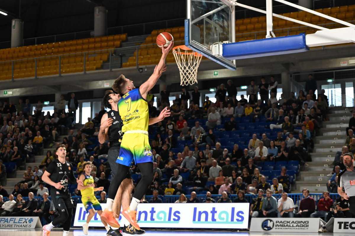 Gajic: "Altra vittoria importante, il nostro gruppo si adatta ad ogni situazione" Gajic: "Altra vittoria importante, il nostro gruppo si adatta ad ogni situazione"