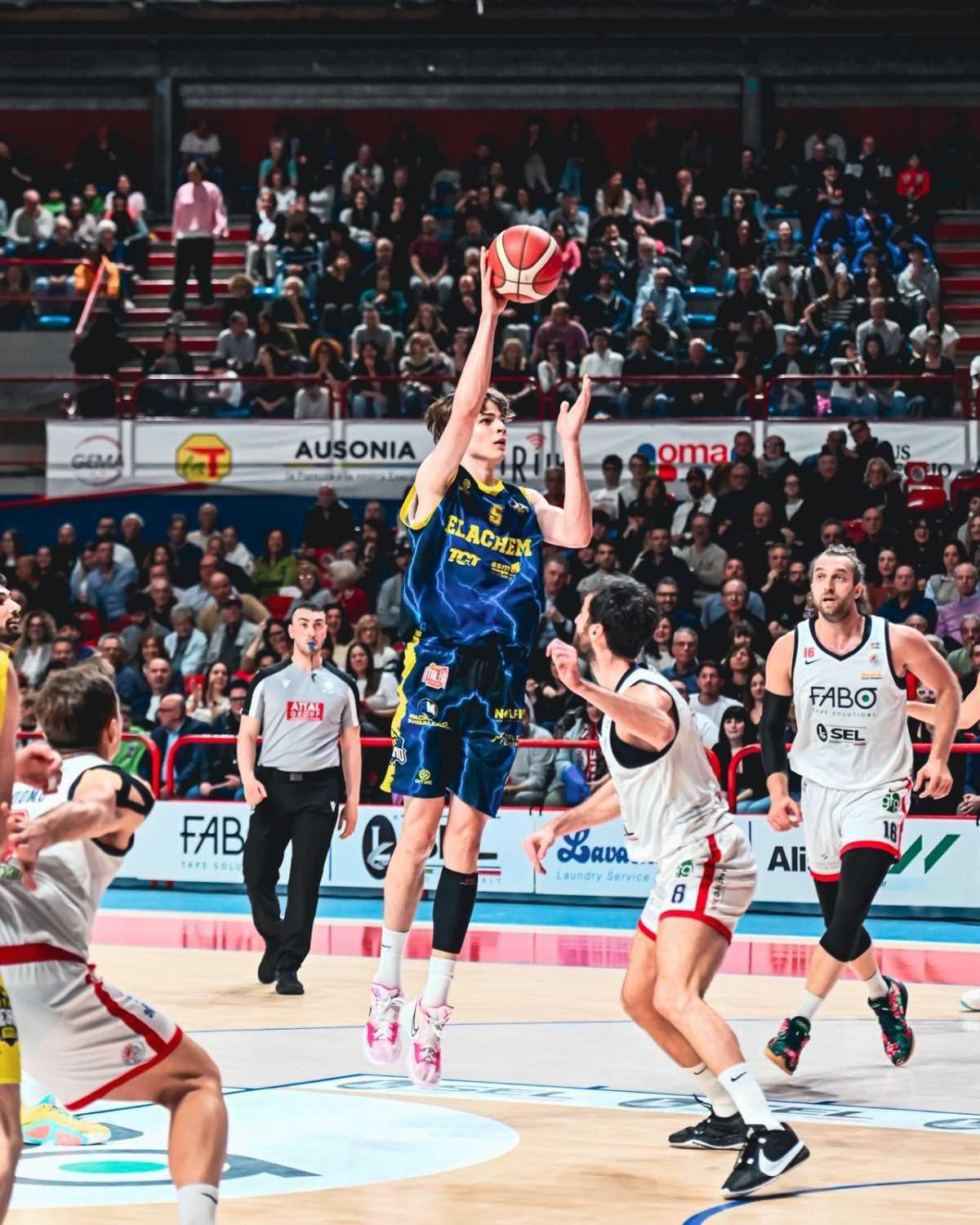 Chinellato e Tsetserokou guidano Montecatini, Vigevano è battuta 83-77