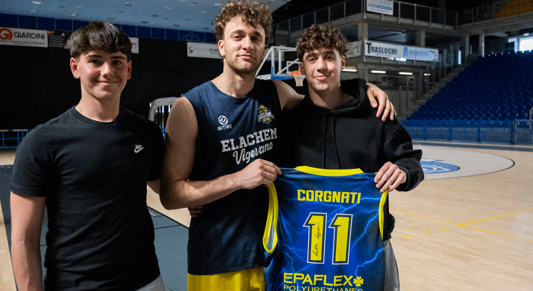 Premiati gli abbonati "Eroi" per la loro fedeltà ai colori gialloblu