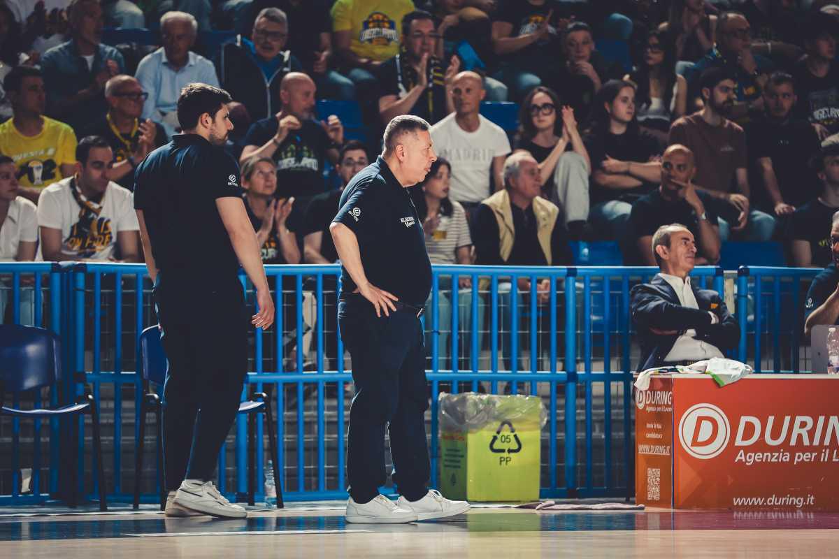 Salieri: "Complimenti a tutti per questa prima fase, adesso comincia un nuovo campionato" Salieri: "Complimenti a tutti per questa prima fase, adesso comincia un nuovo campionato"