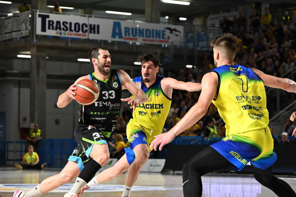 Vigevano ribalta Faenza nel terzo periodo: finisce 80-69 e va sul 2-0