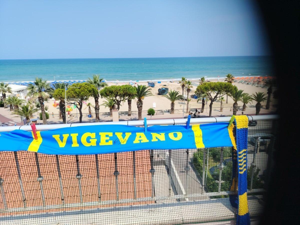Estate a tinte gialloblu: inviateci le vostre foto dalle vacanze!