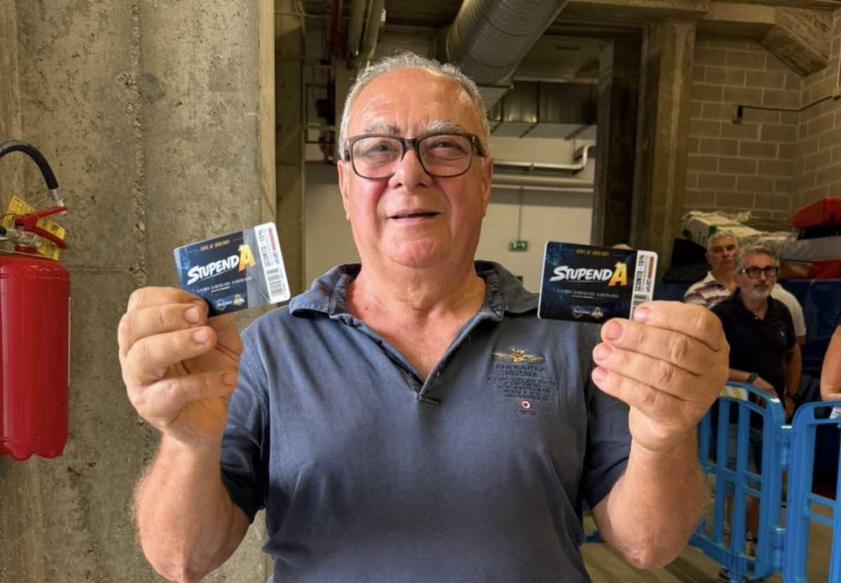 Valter Vadameri è il primo abbonato del 2026/27. Lunedì 3 agosto riprende la vendita della campagna "StupendA"