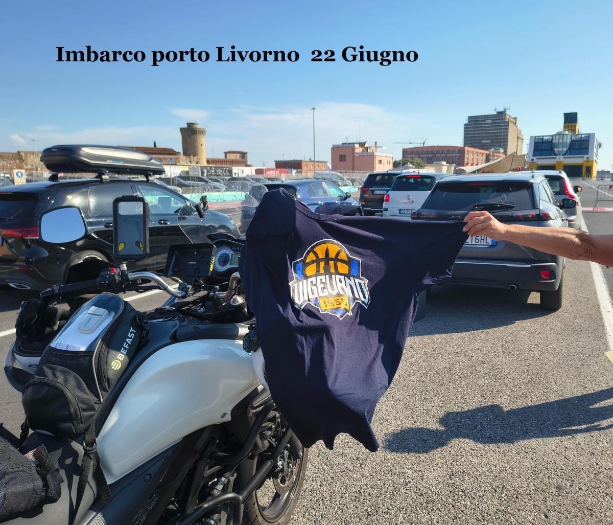 Dolci vacanze gialloblu: un'altra carrellata di foto dai nostri tifosi. Vi riconoscete? Dolci vacanze gialloblu: un'altra carrellata di foto dai nostri tifosi. Vi riconoscete?