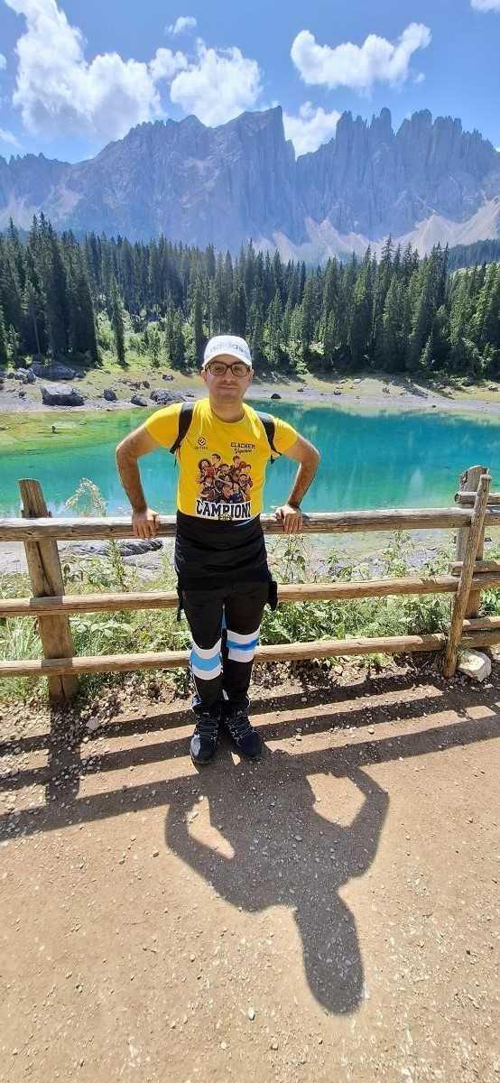 Foto, foto, foto....i colori gialloblu invadono il mondo! Foto, foto, foto....i colori gialloblu invadono il mondo!