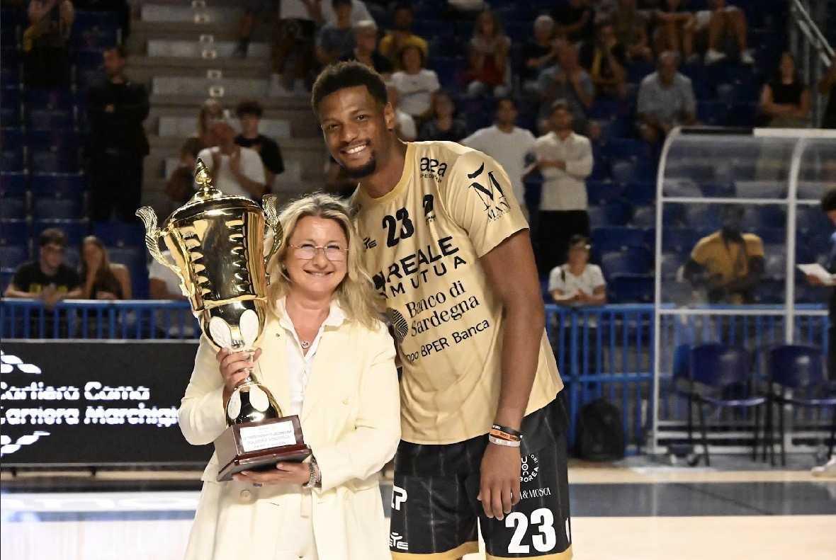 Sassari vince il “Trofeo Rotary Lomellina”: Vigevano superata 69-74 Sassari vince il “Trofeo Rotary Lomellina”: Vigevano superata 69-74