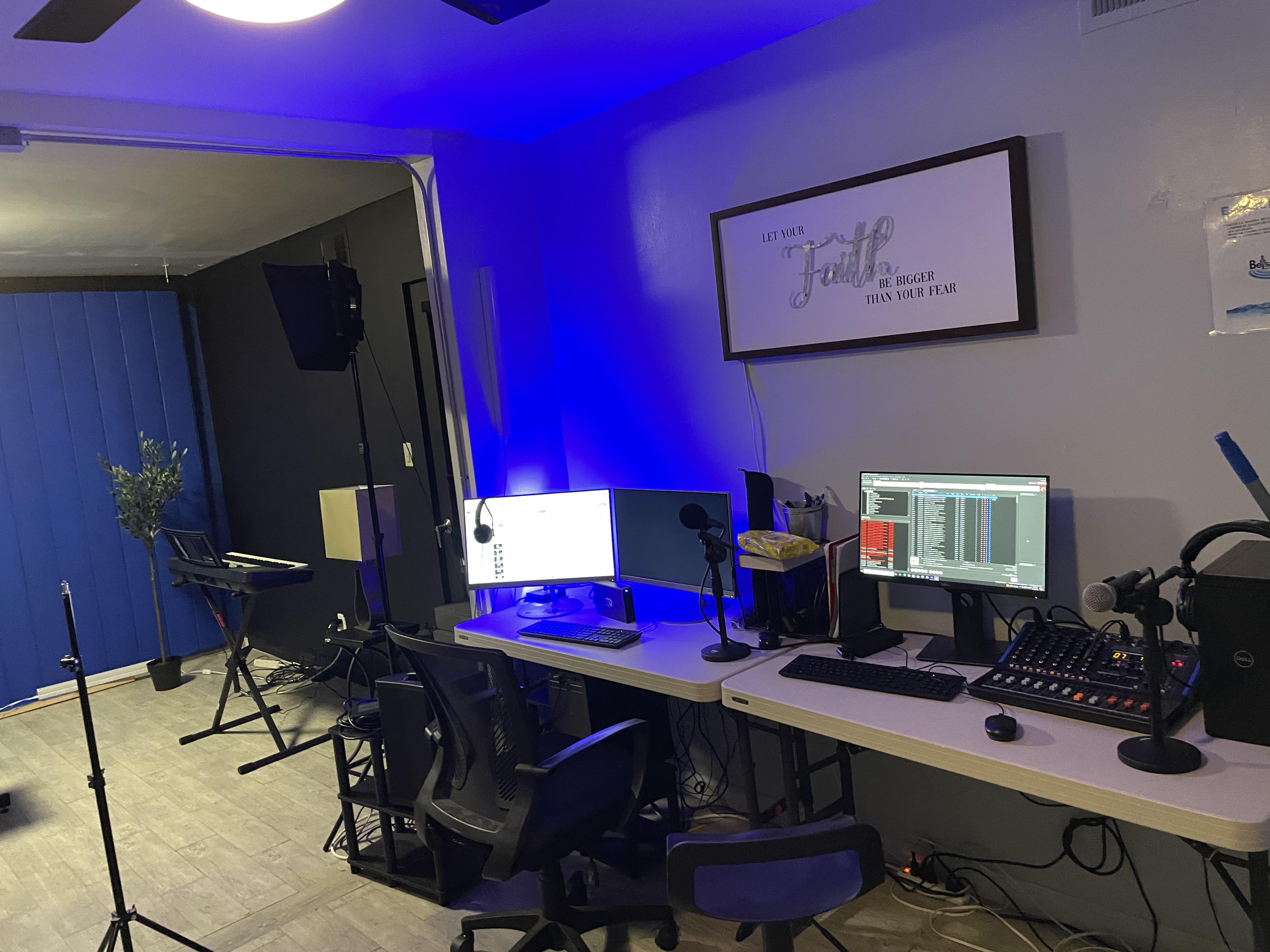 AC80CB00-77B8-4881-9510-14BDDF252B1B