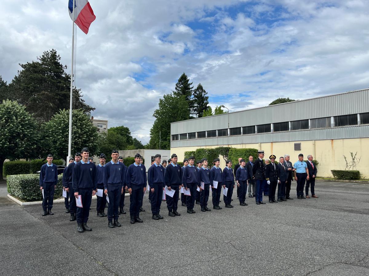 REMISE DES DIPLÔMES AUX CADETS