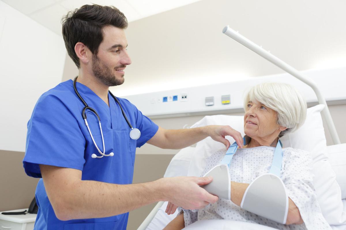 Transfert de 400M€ de dépenses hospitalières sur les complémentaires en 2026: les arrêtés en voie d’être publiés