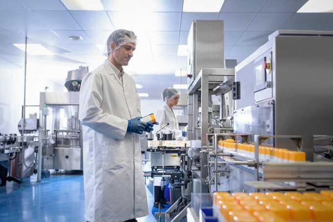 Médicament: l'État et l'industrie pharmaceutique signent un accord-cadre