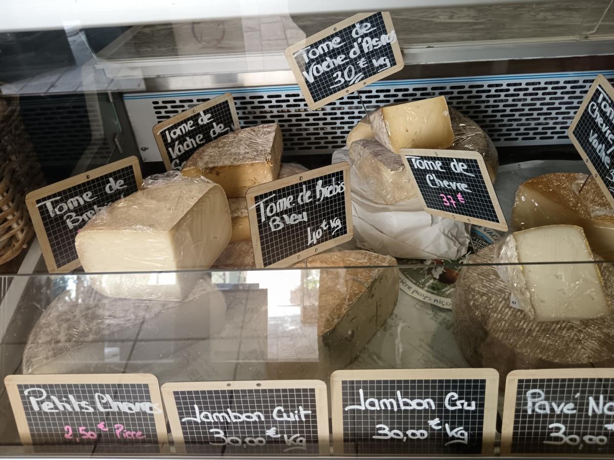 L' AUBERGE DU MOULIN & son ÉPICERIE DE MONTAGNE, Roubion Village 