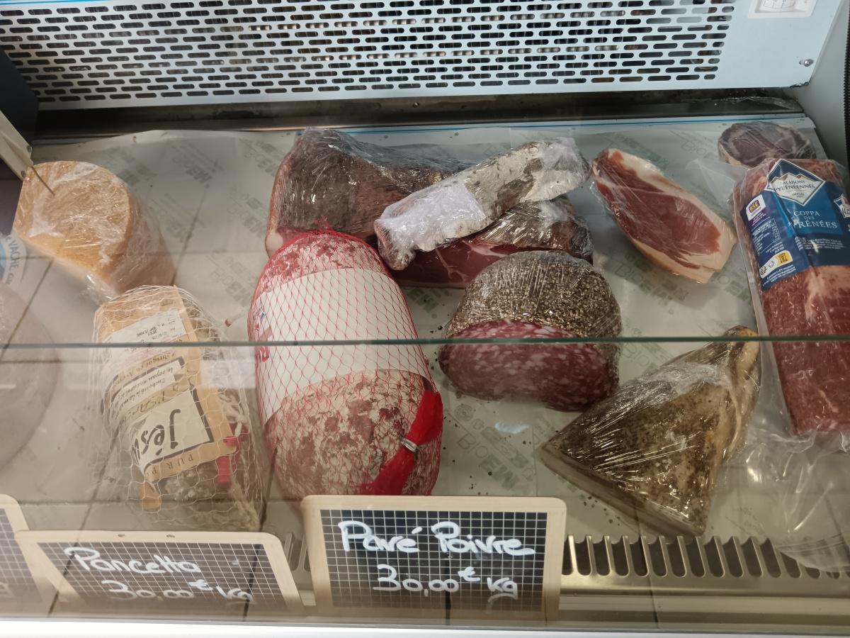 L' AUBERGE DU MOULIN & son ÉPICERIE DE MONTAGNE, Roubion Village L' AUBERGE DU MOULIN & son ÉPICERIE DE MONTAGNE, Roubion Village