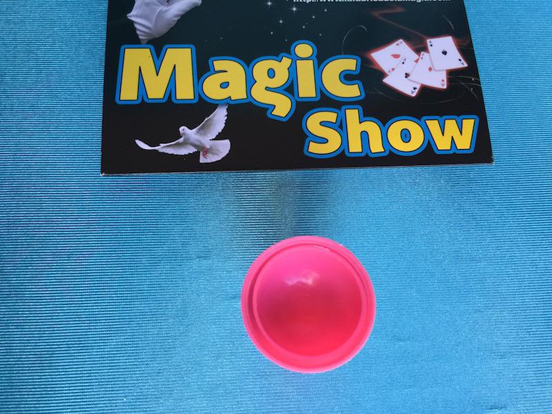 LA BOLA QUE DESAPARECE DEL PEDESTAL  LA BOLA QUE DESAPARECE DEL PEDESTAL