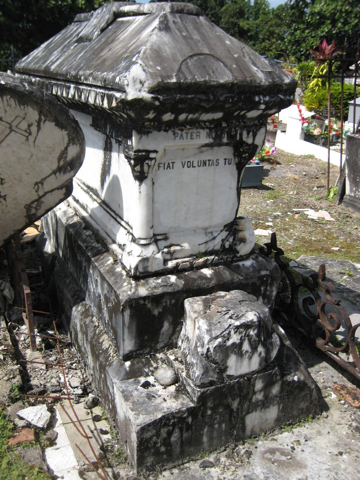 4. Le Cimetière du Mouillage 4. Le Cimetière du Mouillage