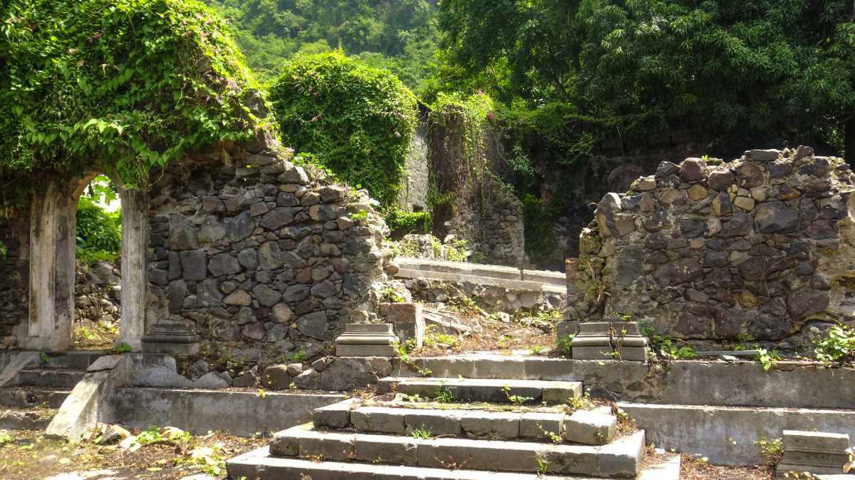 5. La Chapelle & les Jardins de l’Évêché 5. La Chapelle & les Jardins de l’Évêché