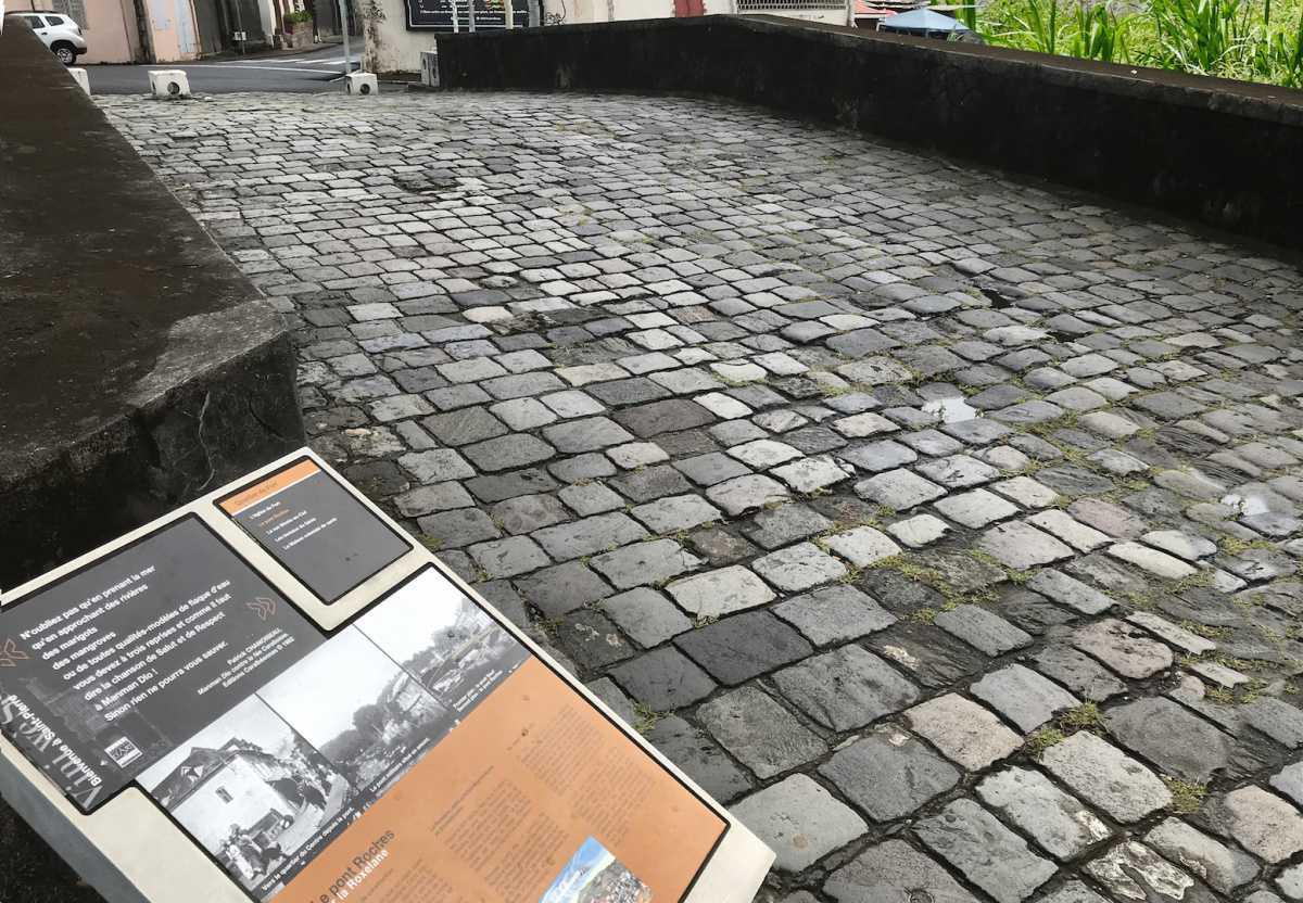 20. Le Pont Roches 20. Le Pont Roches