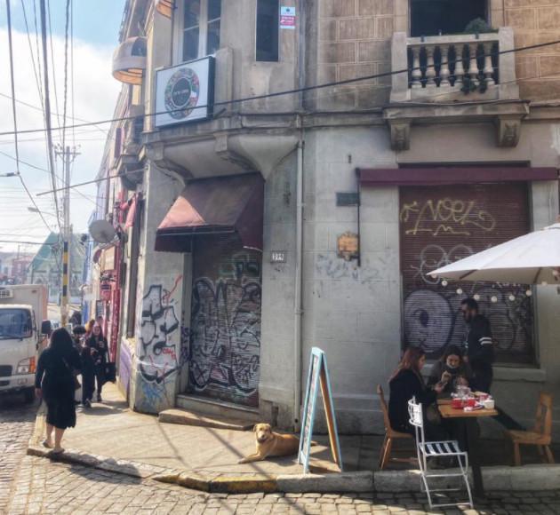 Terrazas para disfrutar del atardecer en Valparaíso Terrazas para disfrutar del atardecer en Valparaíso