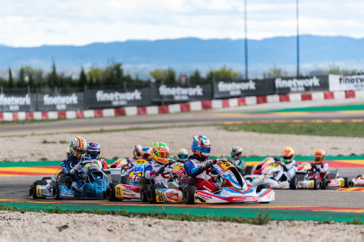 El viento complica las mangas clasificatorias de sábado en Motorland Aragón El viento complica las mangas clasificatorias de sábado en Motorland Aragón
