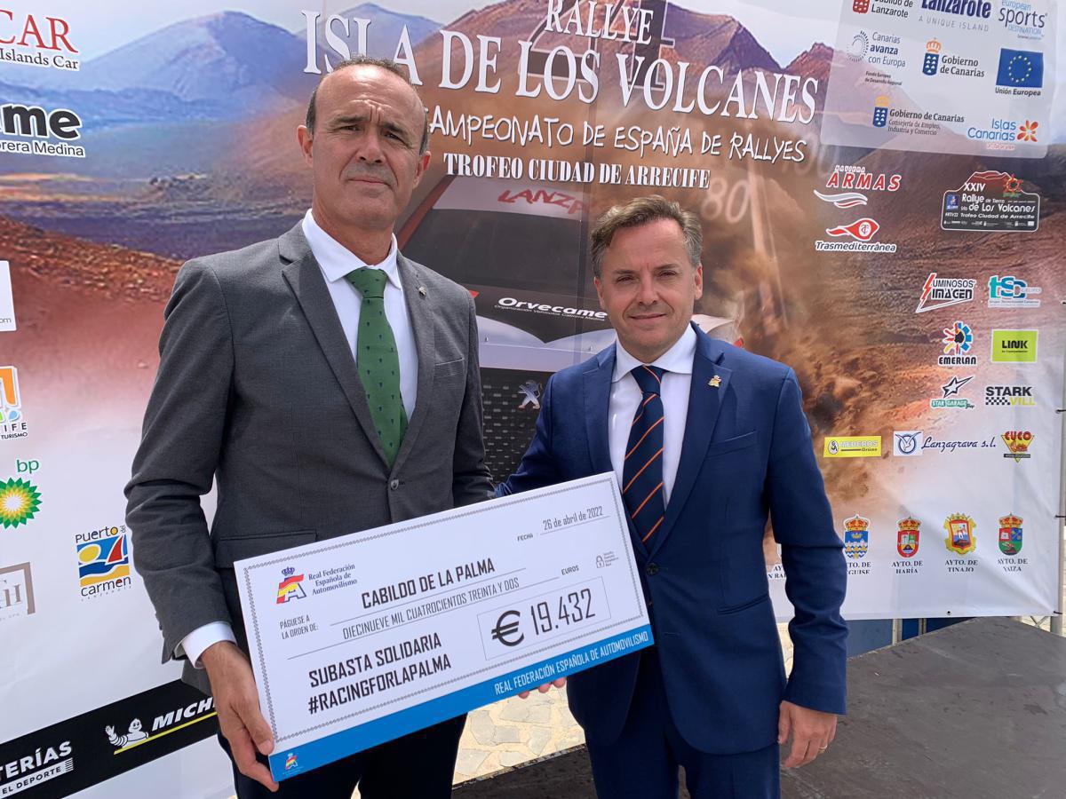 La Palma recibe la ayuda recaudada por la subasta solidaria organizada por la RFEDA en beneficio de los afectados por el volcán. La Palma recibe la ayuda recaudada por la subasta solidaria organizada por la RFEDA en beneficio de los afectados por el volcán.