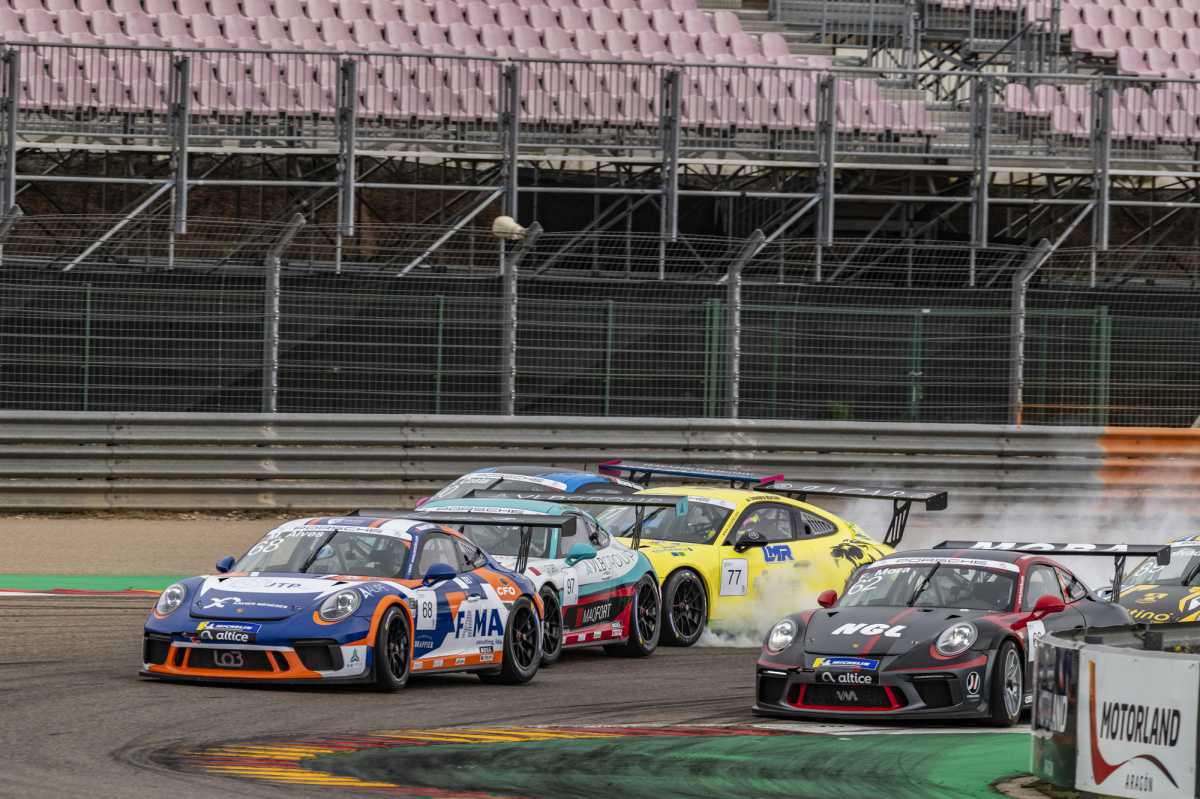 El NAPA Racing Weekend arranca con fuerza y reúne a más de cinco mil aficionados El NAPA Racing Weekend arranca con fuerza y reúne a más de cinco mil aficionados