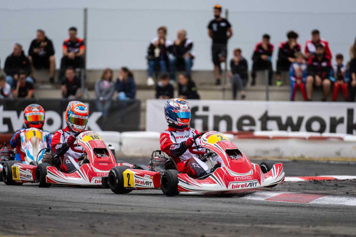 Luchas al límite y diversidad de ganadores para cerrar el fin de semana de karting en Chiva