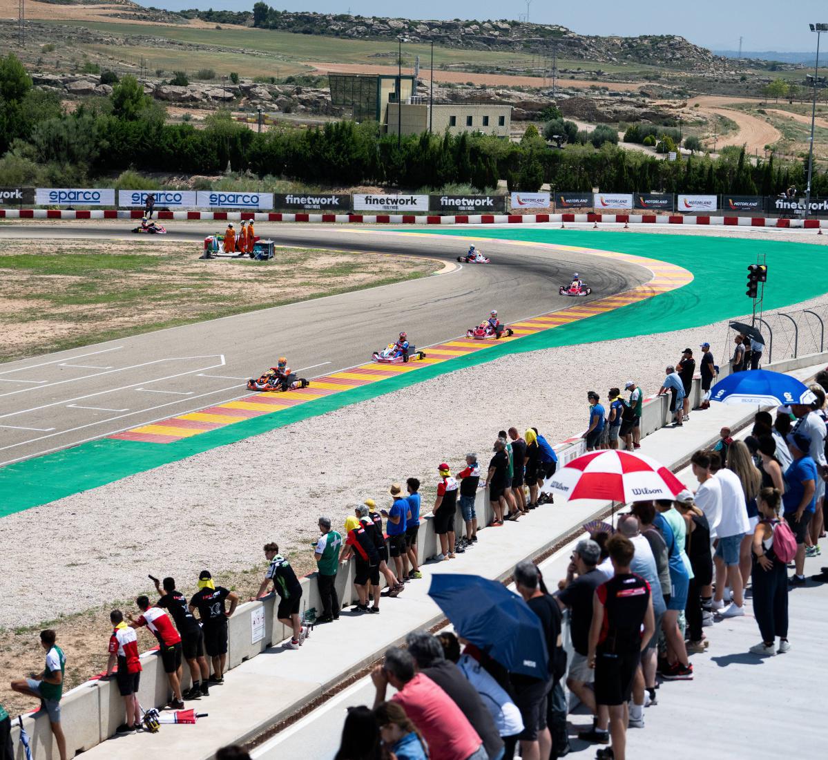 Perfilados los favoritos a los títulos nacionales tras las carreras en Motorland Aragón Perfilados los favoritos a los títulos nacionales tras las carreras en Motorland Aragón
