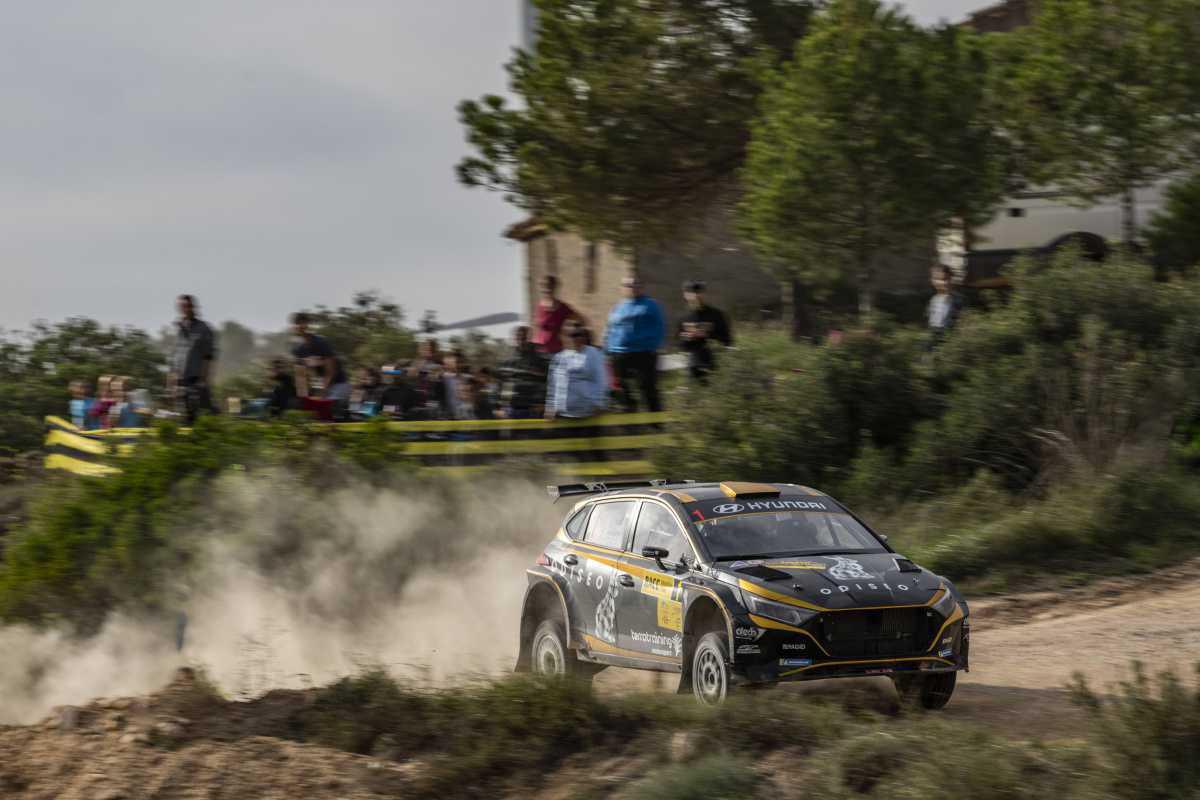 Pepe López vuelve a lo grande con Terra Training Motorsport