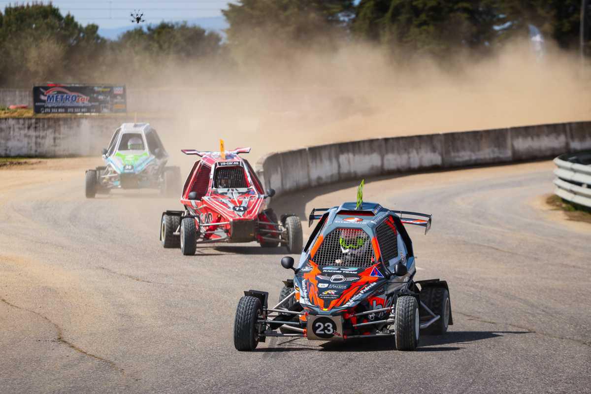 Iglesias, Martínez y González suben a lo más alto en Castelo Branco Iglesias, Martínez y González suben a lo más alto en Castelo Branco