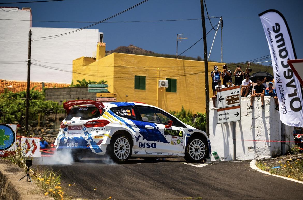Enrique Cruz y su Ford Fiesta Rally2 vuelven a triunfar en Adeje Enrique Cruz y su Ford Fiesta Rally2 vuelven a triunfar en Adeje