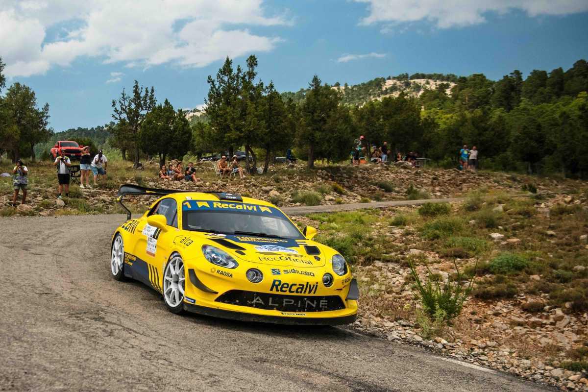 Jorge Cagiao se impone en los kilómetros finales a Enrique Cruz Jorge Cagiao se impone en los kilómetros finales a Enrique Cruz