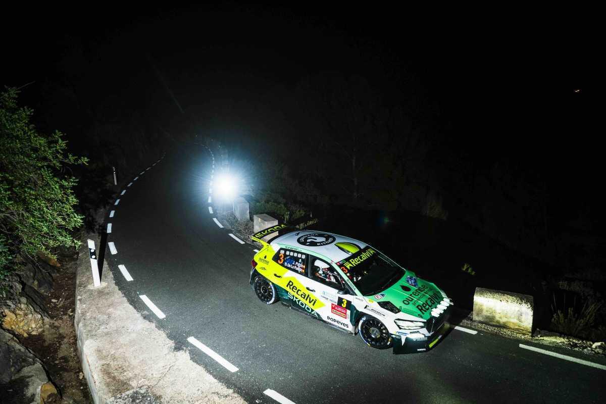 Javier Pardo lidera una intensa pugna con Jorge Cagiao, Efrén Llarena, Iván Ares y Pepe López