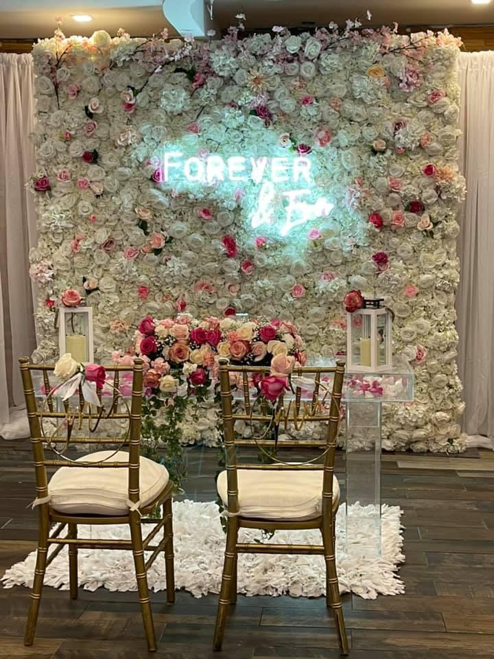 Looking for a wedding planner?