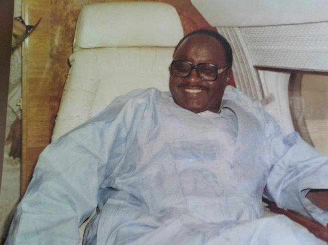 Le défunt Milliardaire à Bord de son Jet-Privé