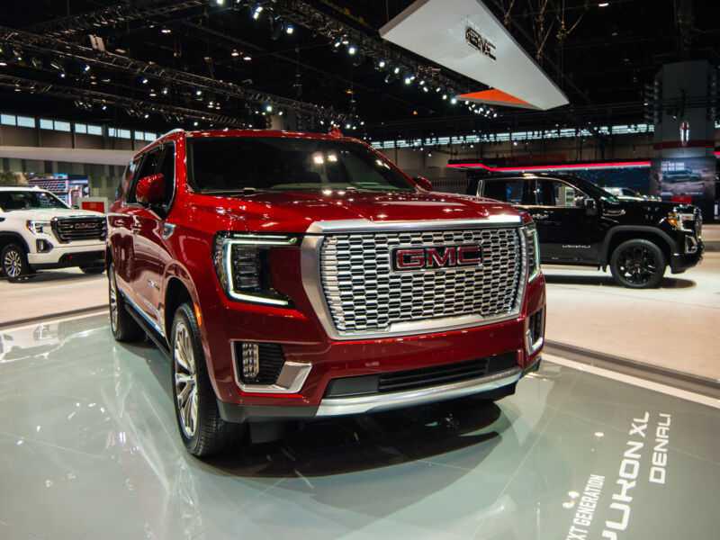 Hauteur fatale : l'impact mortel des gros véhicules sur la sécurité des piétons Hauteur fatale : l'impact mortel des gros véhicules sur la sécurité des piétons