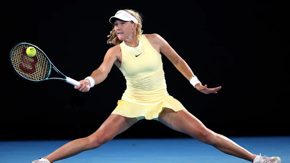 Scène étrange. Une joueuse de tennis russe s'est mordue lors d'un match de l'Open d'Australie